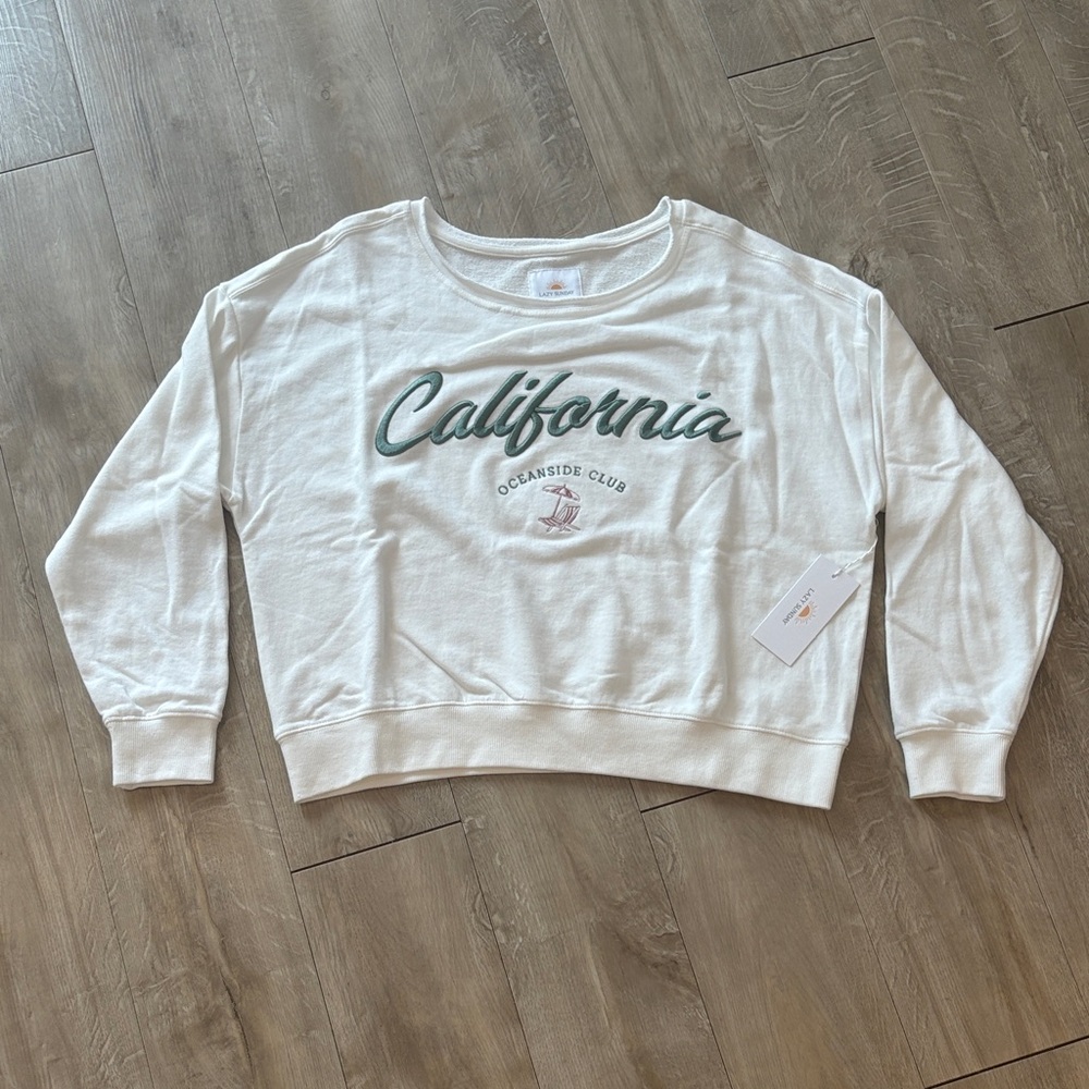 NWT Lazy Sunday Sweater Size Medium